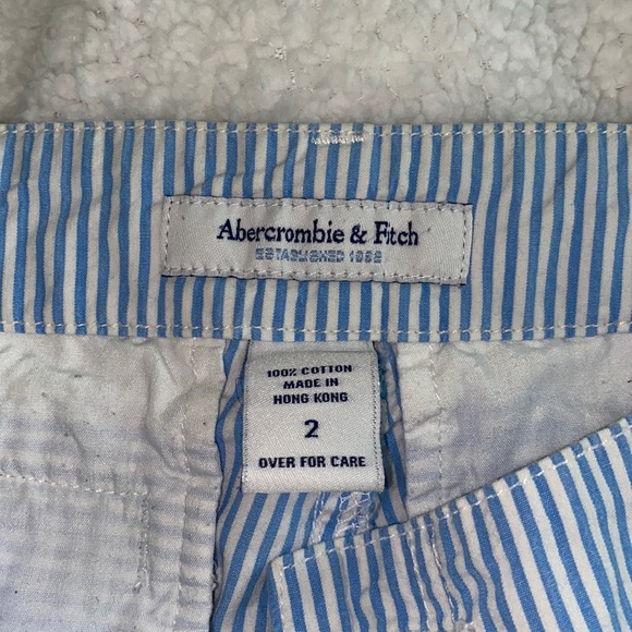 Abercrombie & Fitch light blue and white khaki shorts. Size 2. - Picture 2 of 3